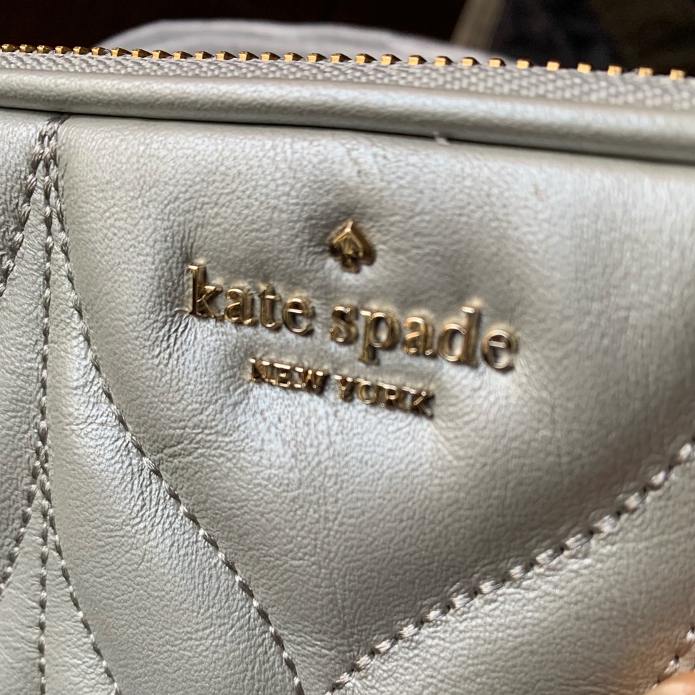 ⛔️SOLD⛔️Authentic Kate Spade Quilted leather Crosb - Picture 6 of 8